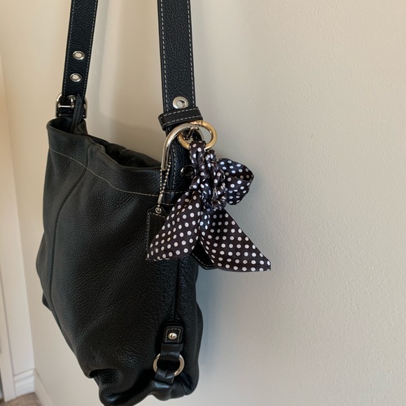 Coach 100% leather Side Bag - Picture 2 of 9